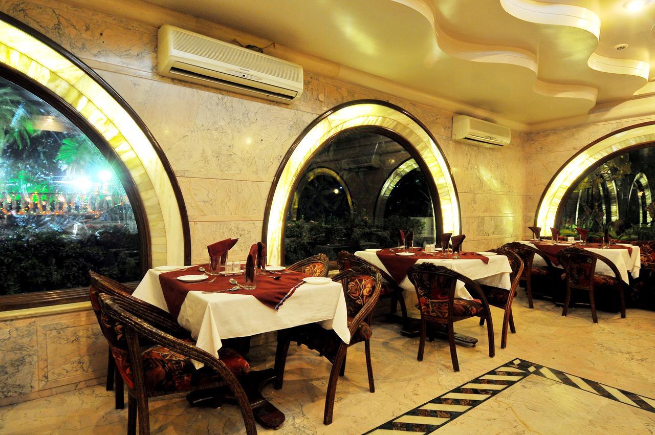 Sandy Resort Daman Luaran gambar