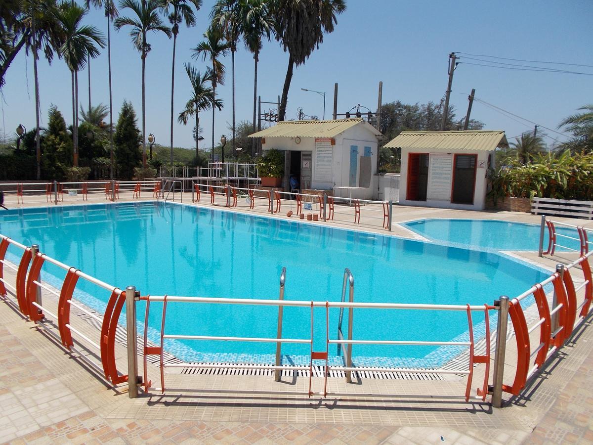 Sandy Resort Daman Luaran gambar